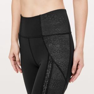 Lululemon Power Lines crop 23”
